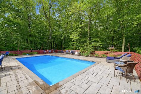 24 Jericho Drive Old Lyme CT 06371