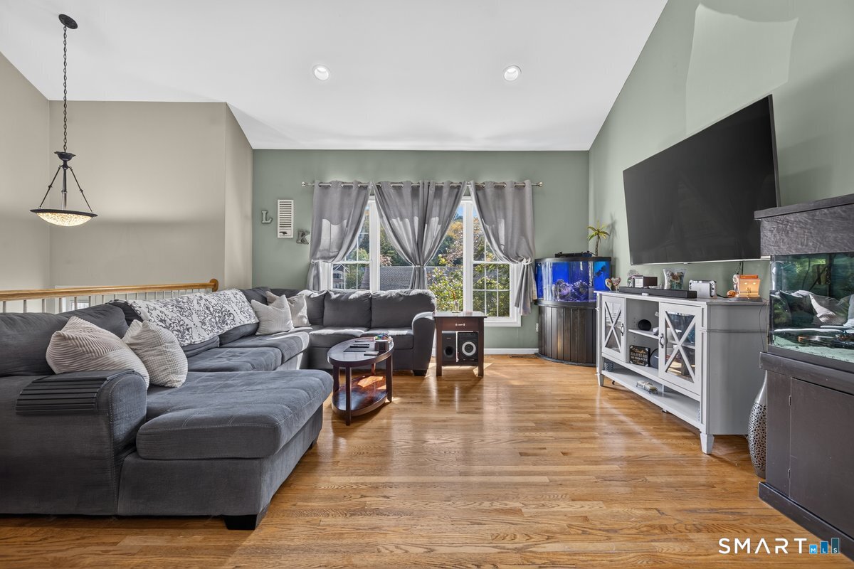 35 Woodbridge Avenue Ansonia CT 06401