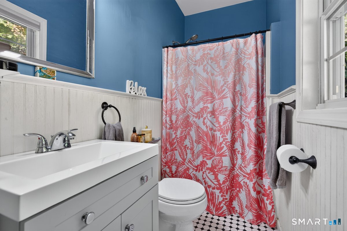 35 Woodbridge Avenue Ansonia CT 06401
