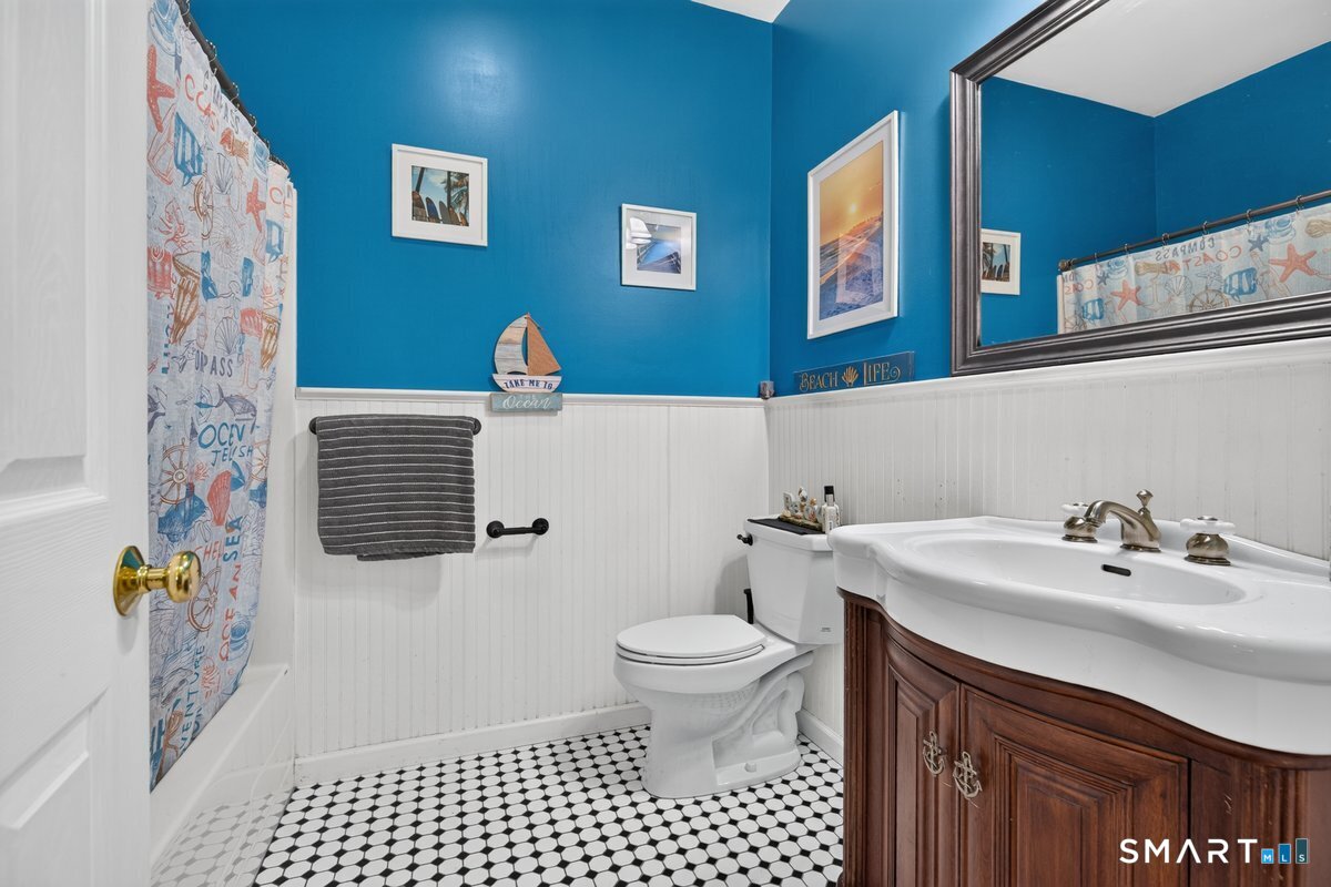 35 Woodbridge Avenue Ansonia CT 06401