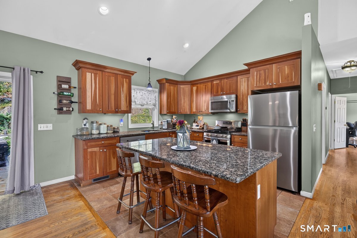 35 Woodbridge Avenue Ansonia CT 06401