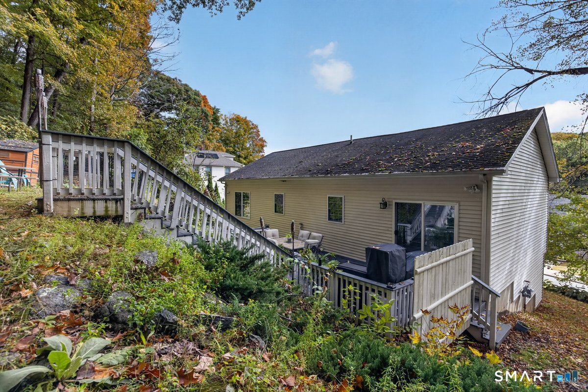 35 Woodbridge Avenue Ansonia CT 06401