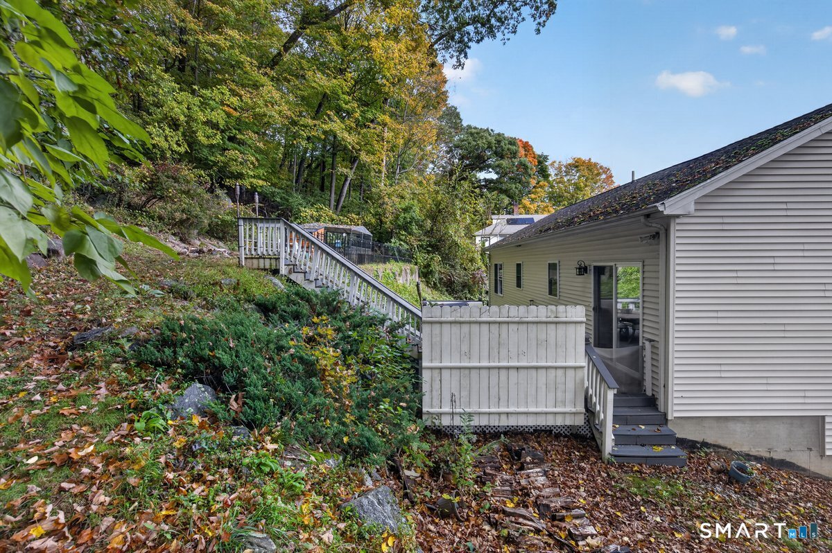35 Woodbridge Avenue Ansonia CT 06401