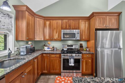 35 Woodbridge Avenue Ansonia CT 06401