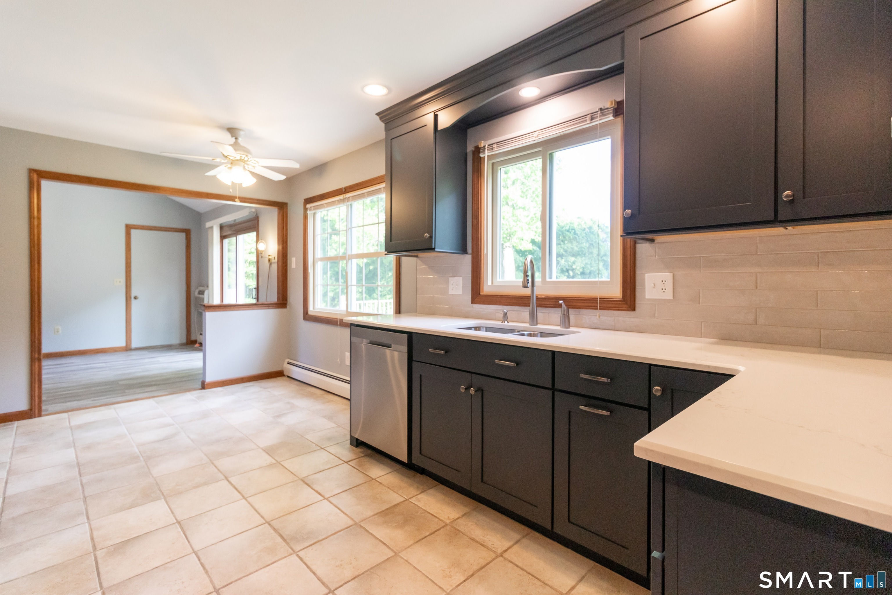 15 Kennedy Road Windsor CT 06095