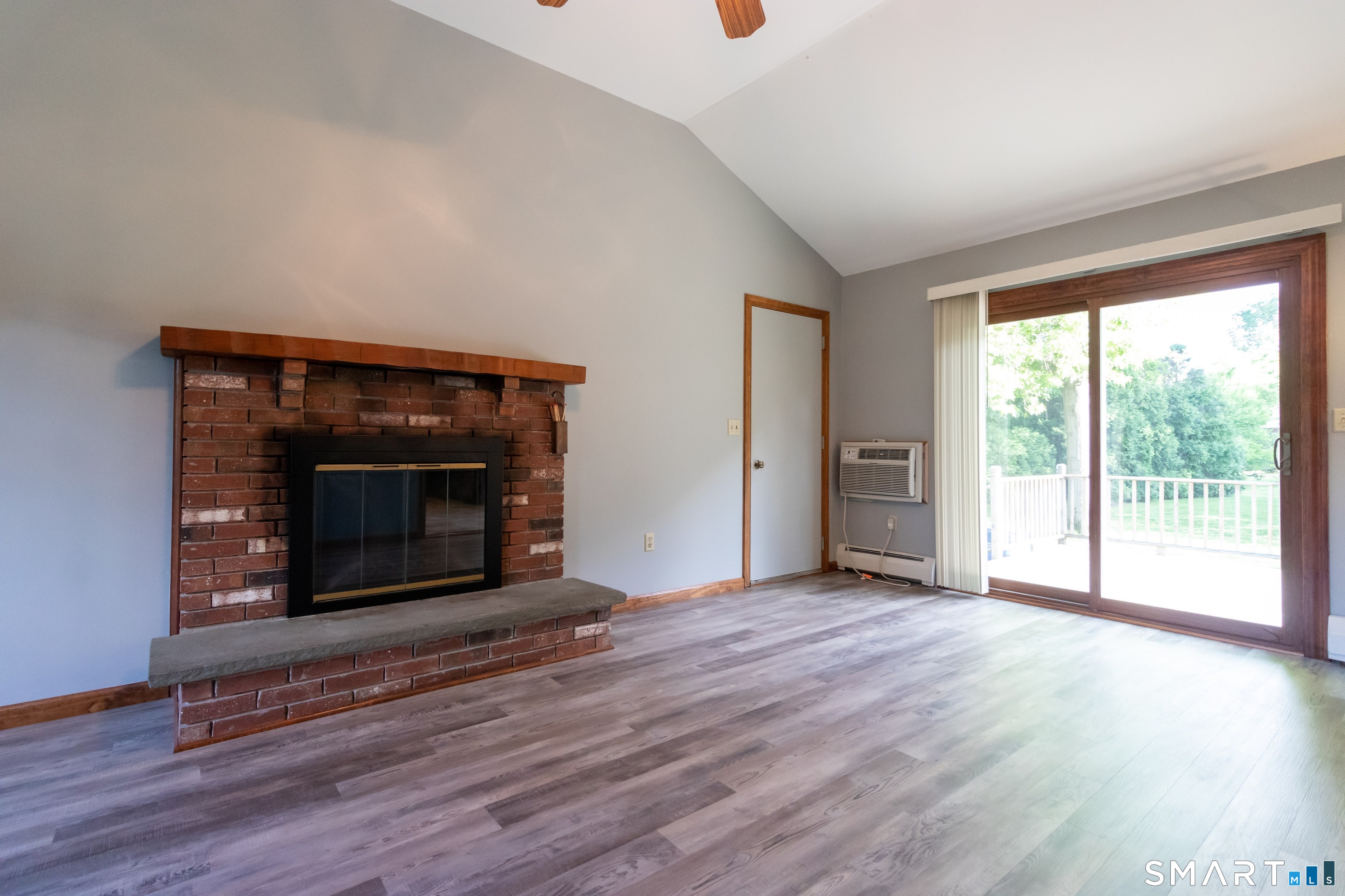 15 Kennedy Road Windsor CT 06095