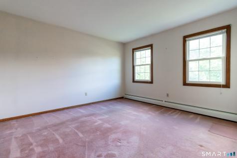 15 Kennedy Road Windsor CT 06095