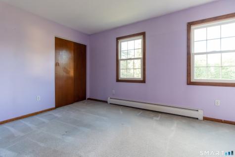 15 Kennedy Road Windsor CT 06095
