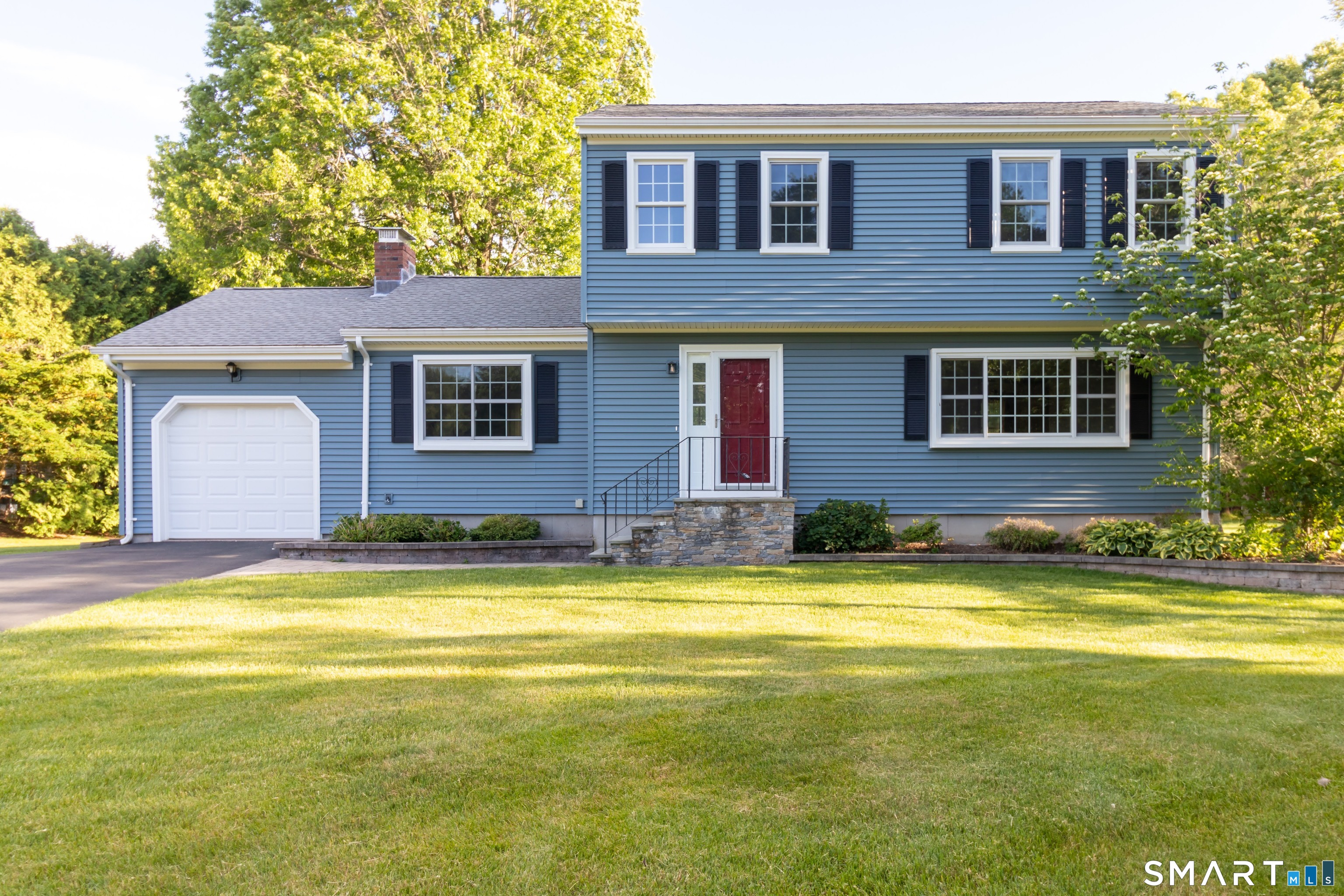 15 Kennedy Road Windsor CT 06095