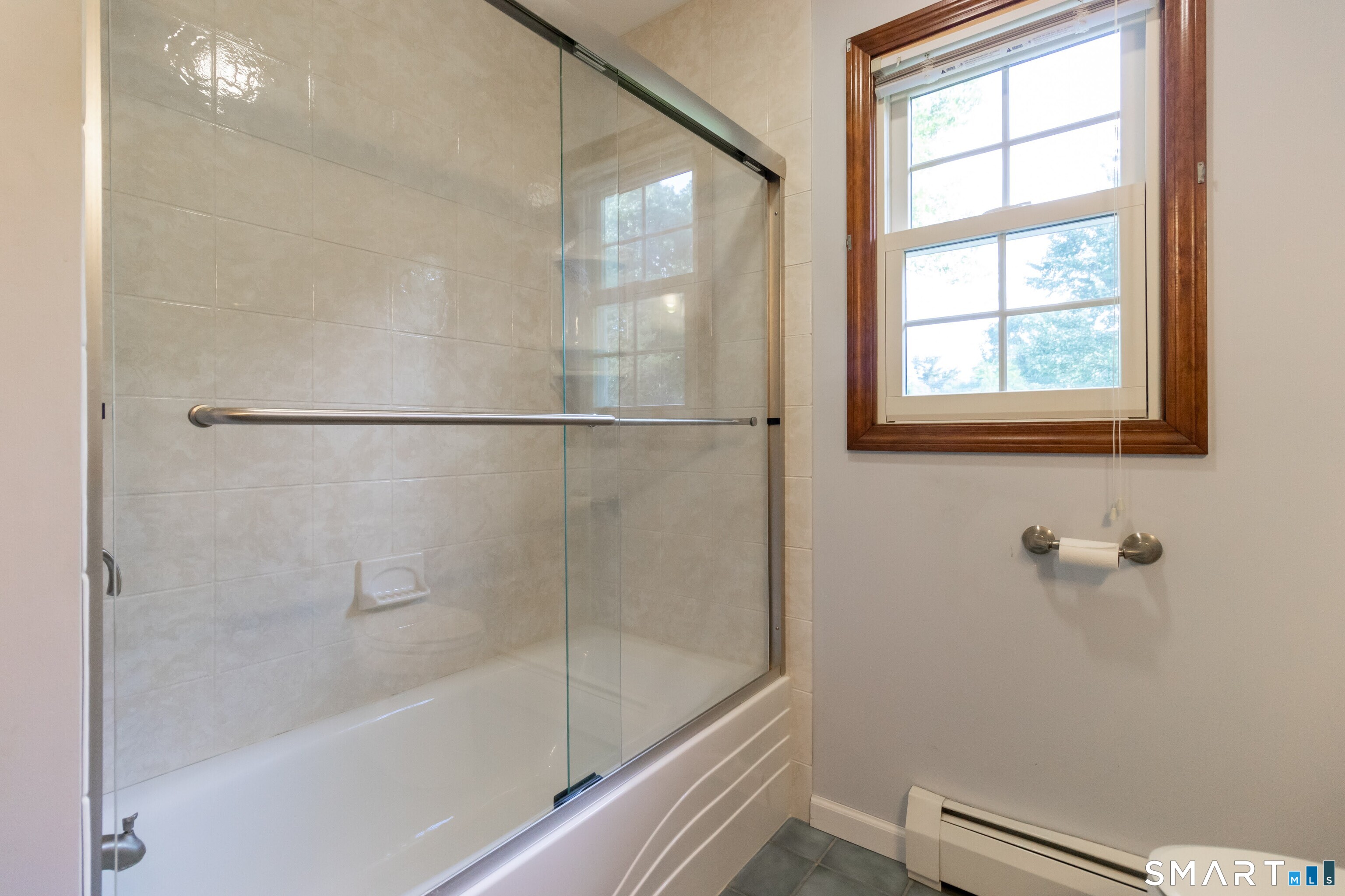 15 Kennedy Road Windsor CT 06095