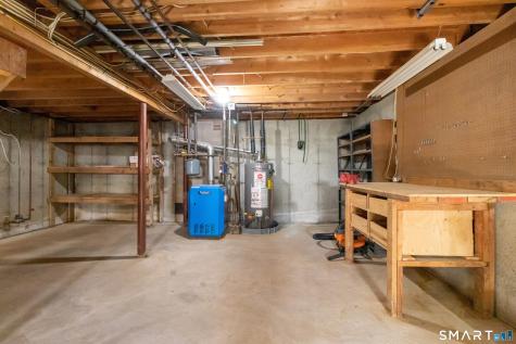 15 Kennedy Road Windsor CT 06095