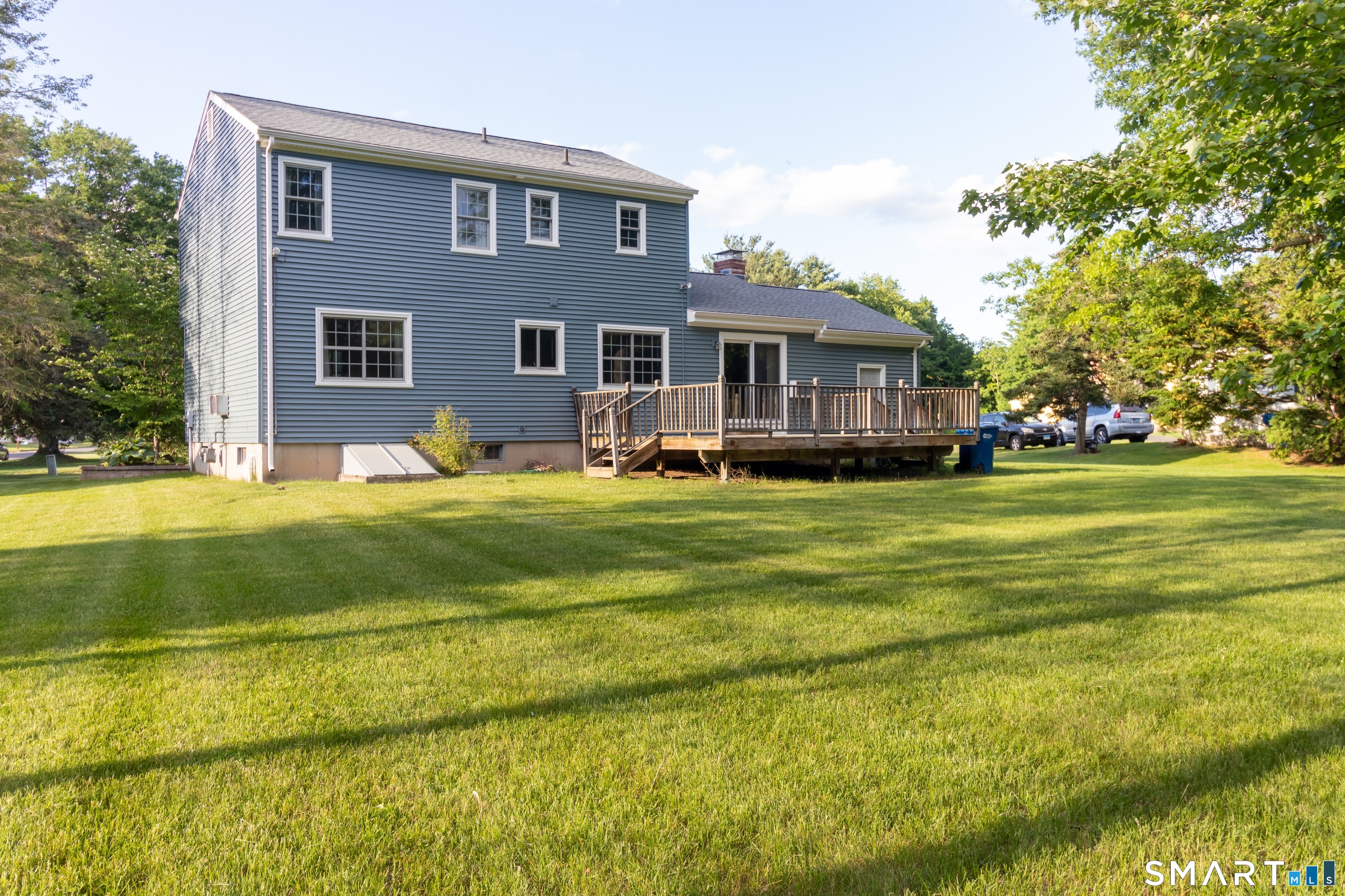 15 Kennedy Road Windsor CT 06095