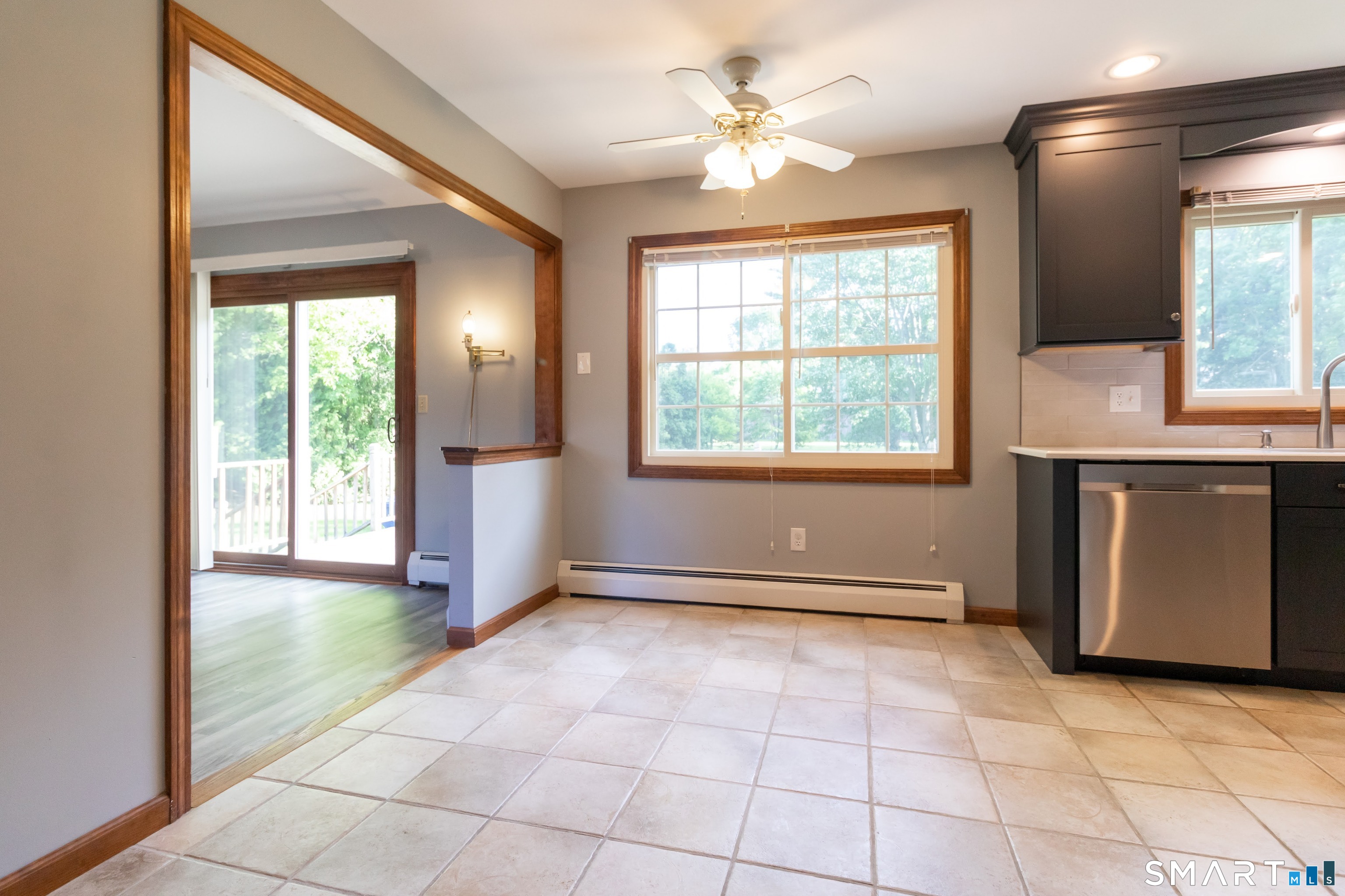 15 Kennedy Road Windsor CT 06095