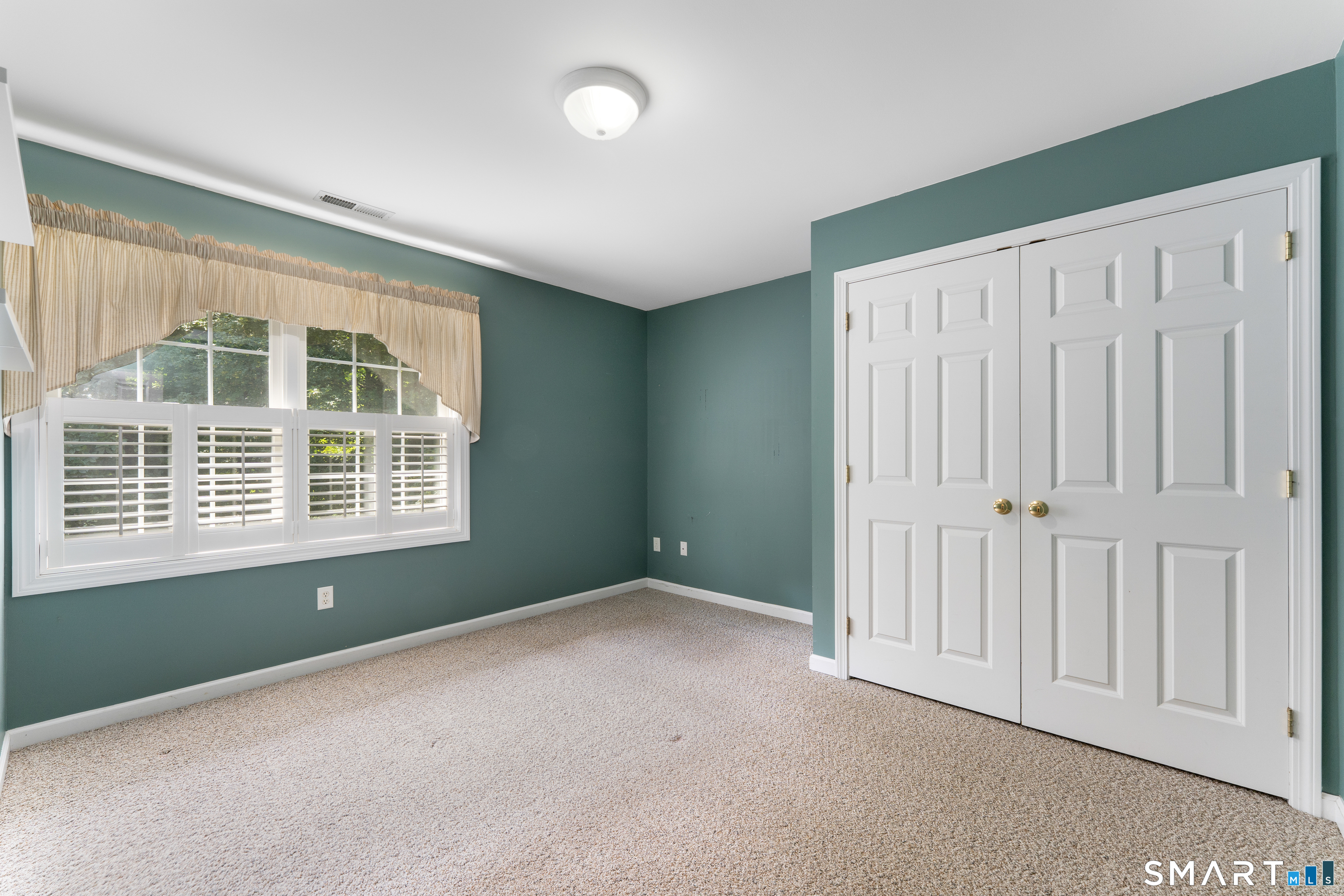 36 Feather Lane Guilford CT 06437