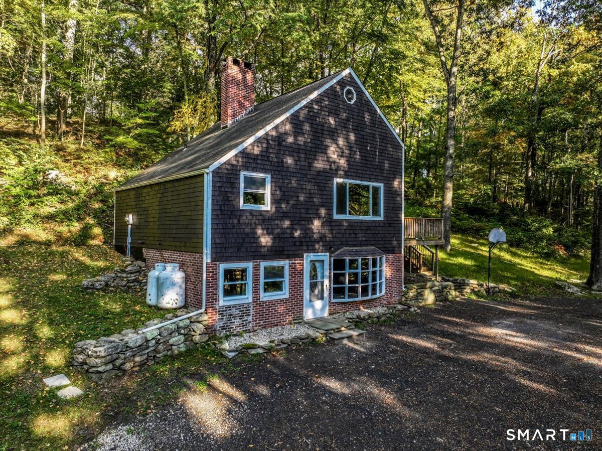16 Ironwood Lane New Milford CT 06776
