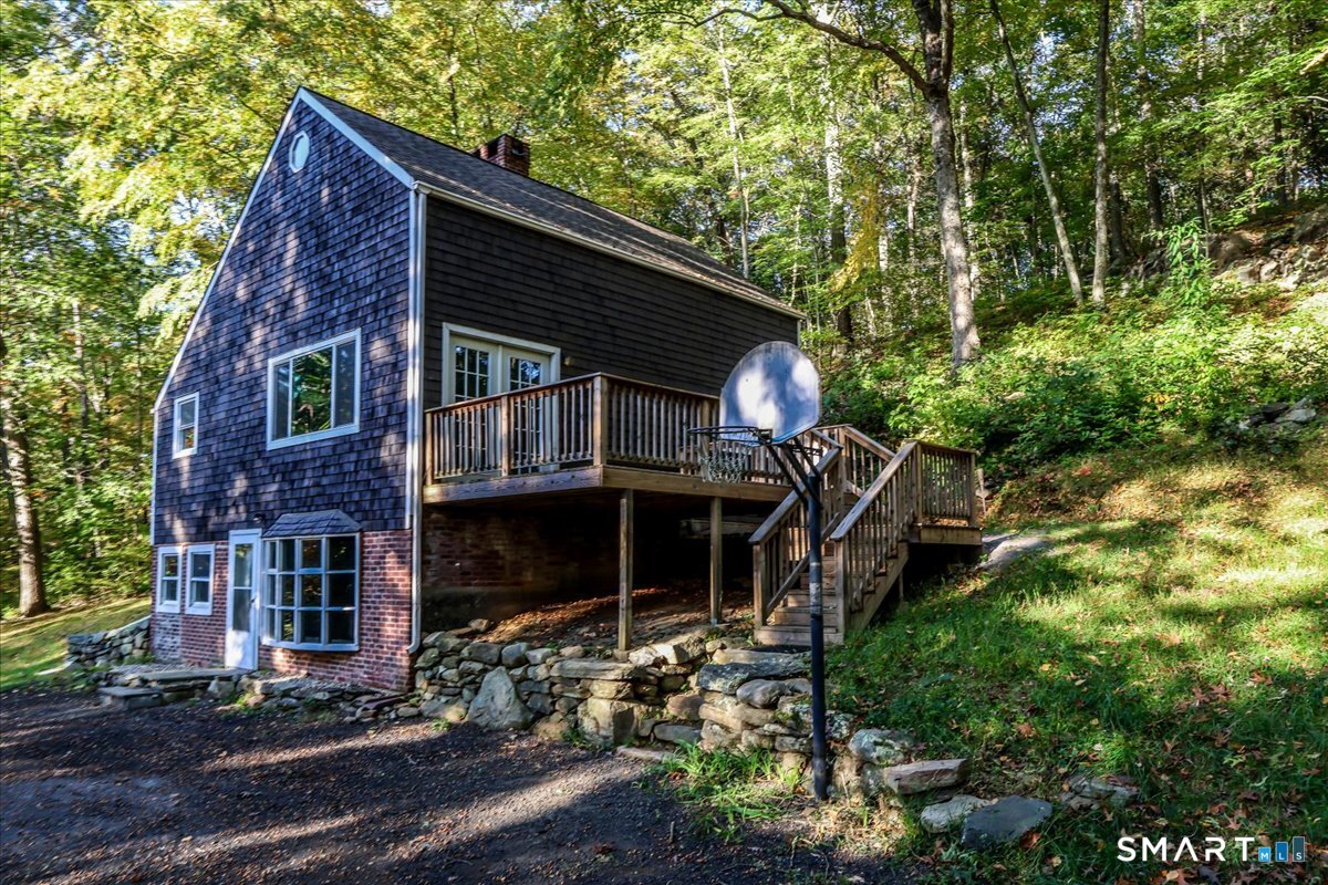 16 Ironwood Lane New Milford CT 06776