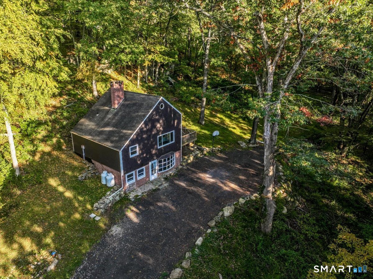 16 Ironwood Lane New Milford CT 06776