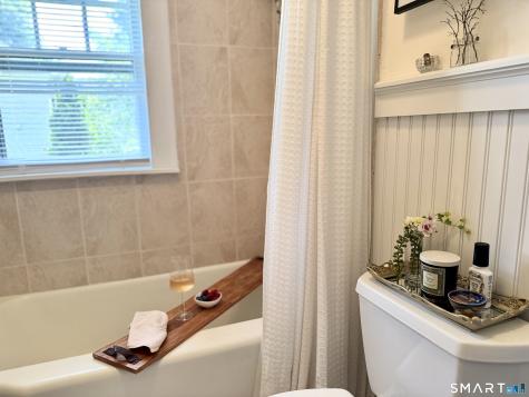 5 Hanover Road Newtown CT 06470