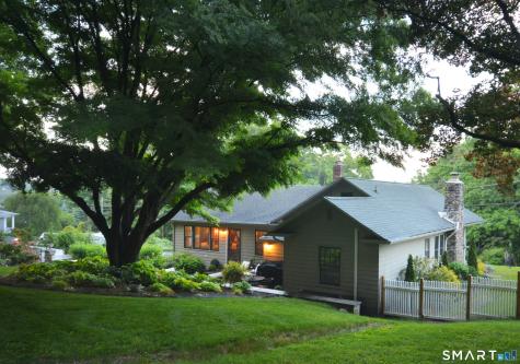 5 Hanover Road Newtown CT 06470