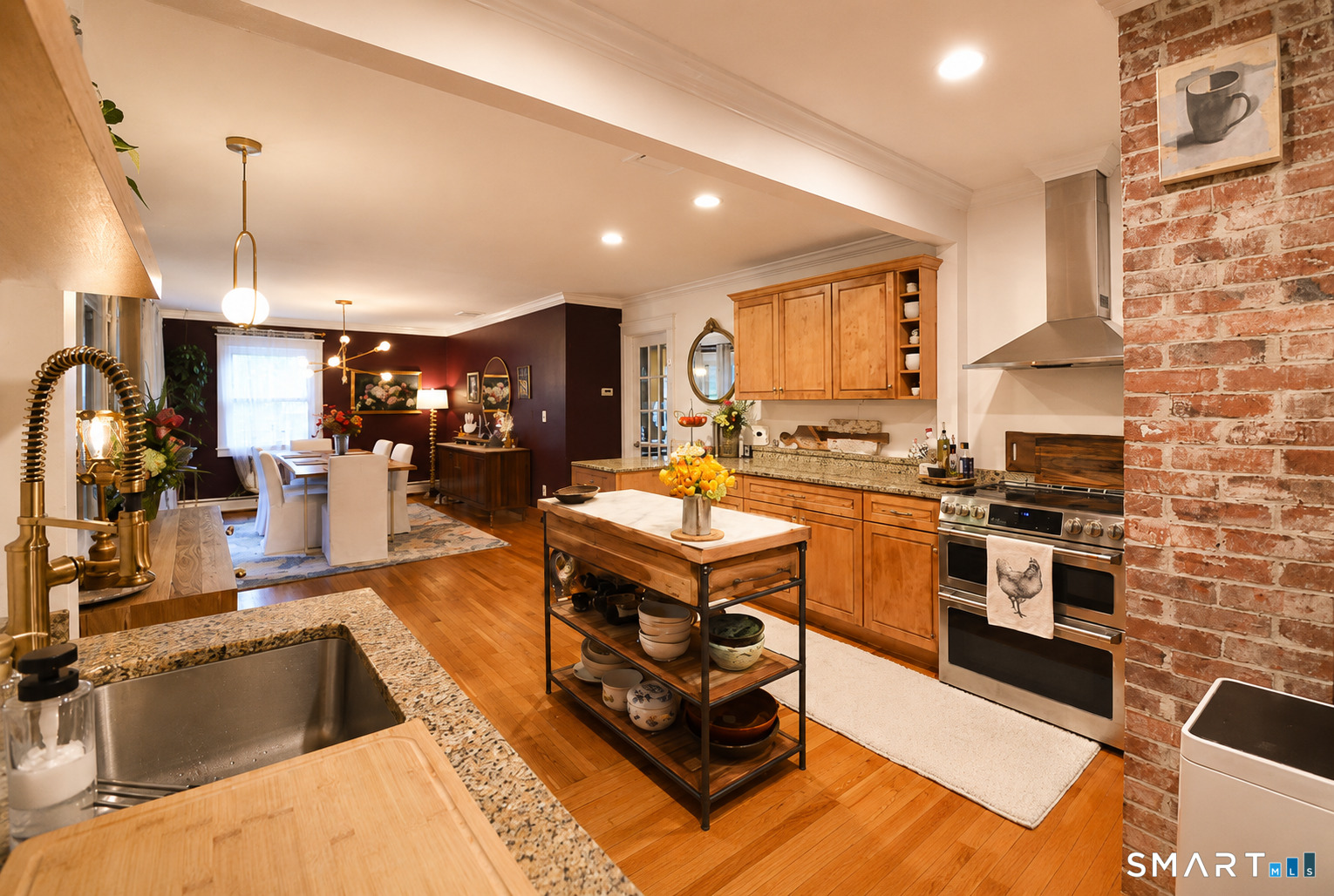 5 Hanover Road Newtown CT 06470