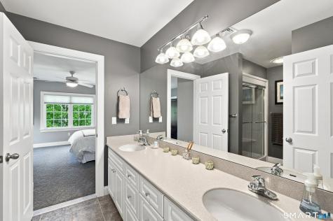 29 Cambridge Court Middlebury CT 06762
