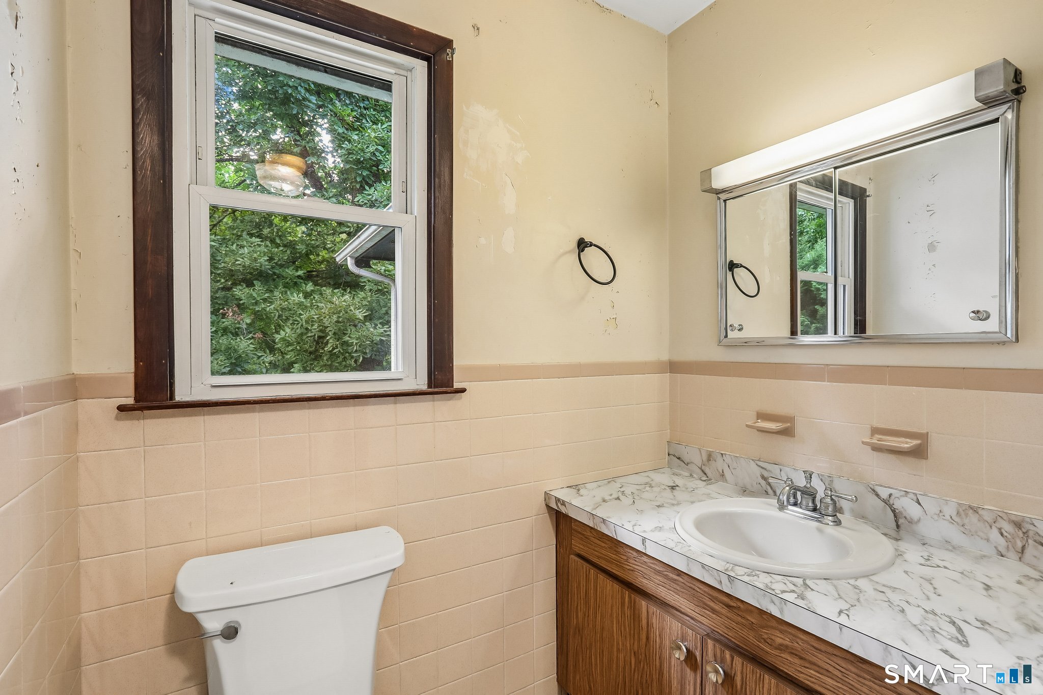 25 Woodbury Drive Danbury CT 06811