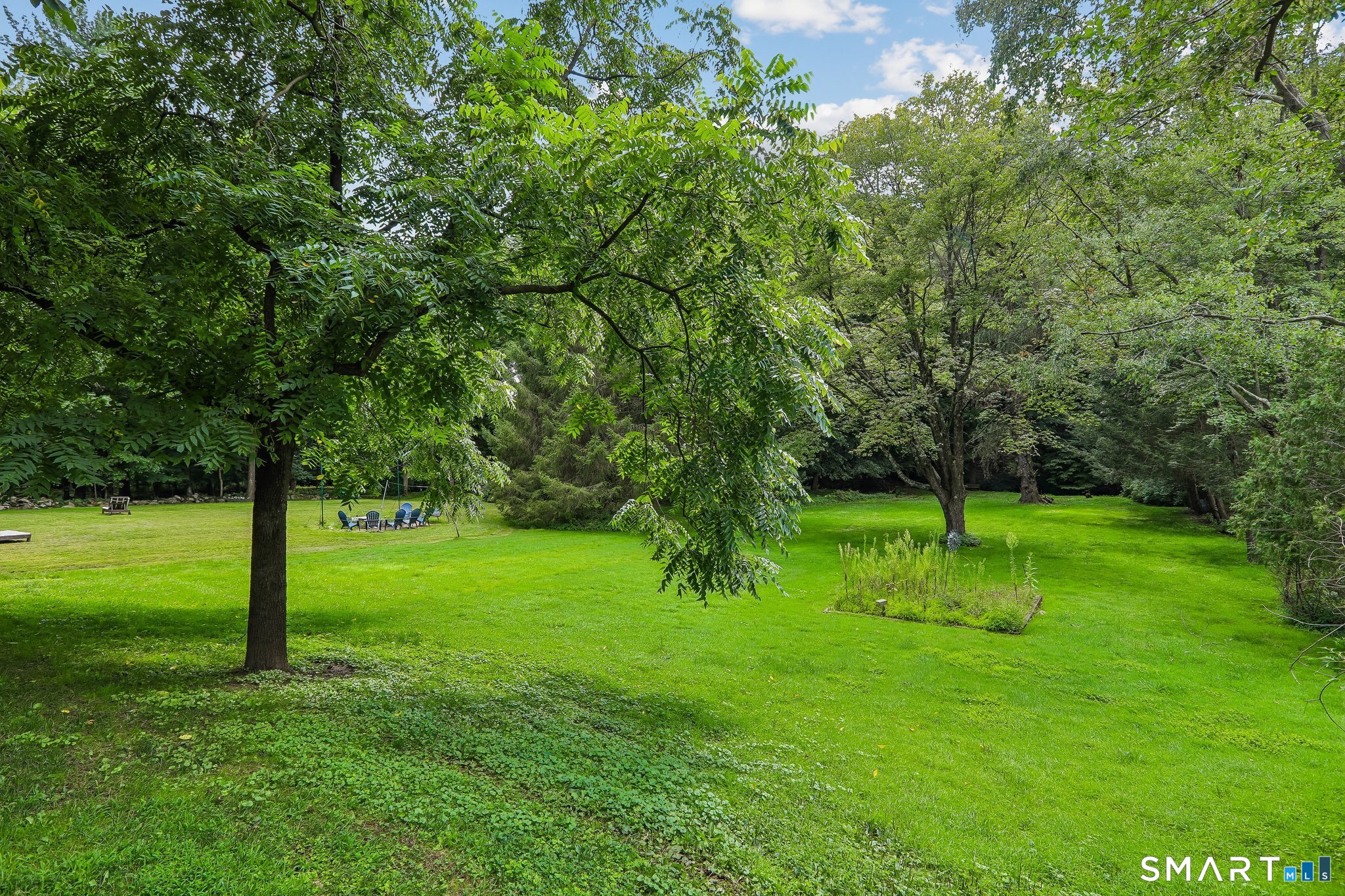 25 Woodbury Drive Danbury CT 06811