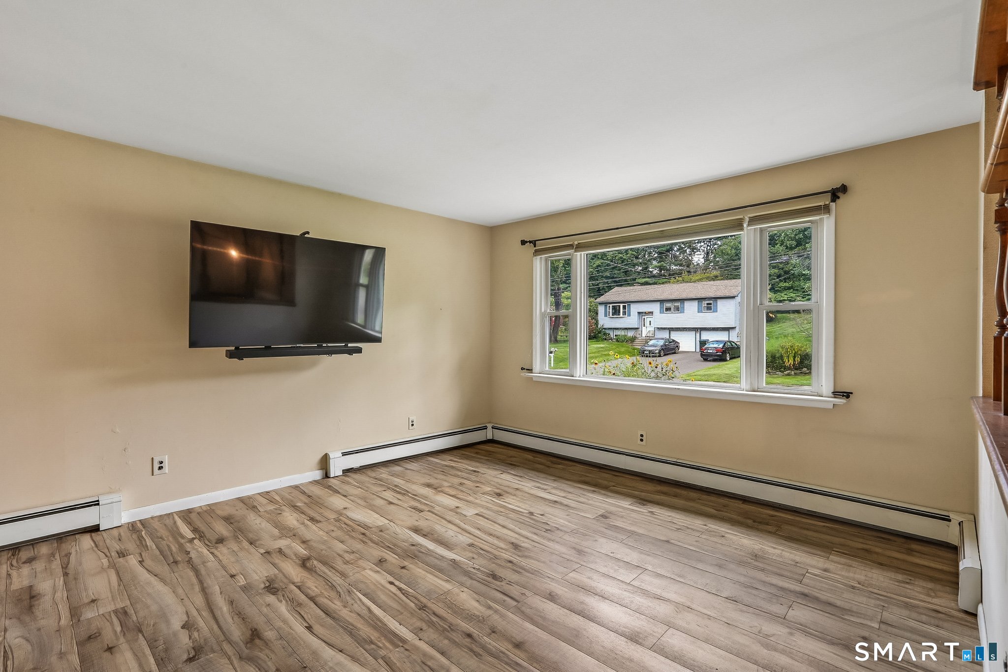 25 Woodbury Drive Danbury CT 06811