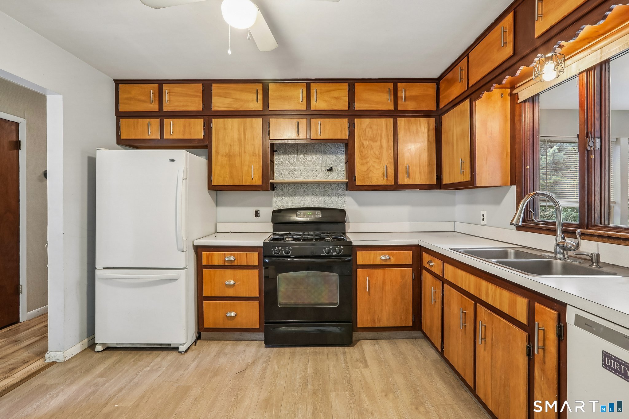 25 Woodbury Drive Danbury CT 06811