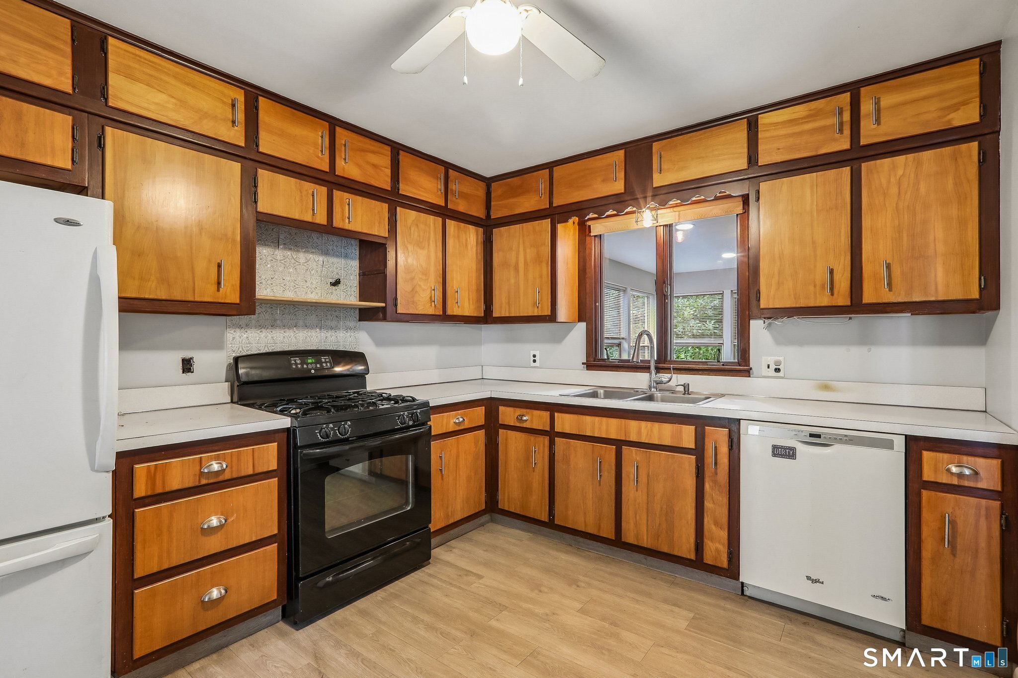 25 Woodbury Drive Danbury CT 06811