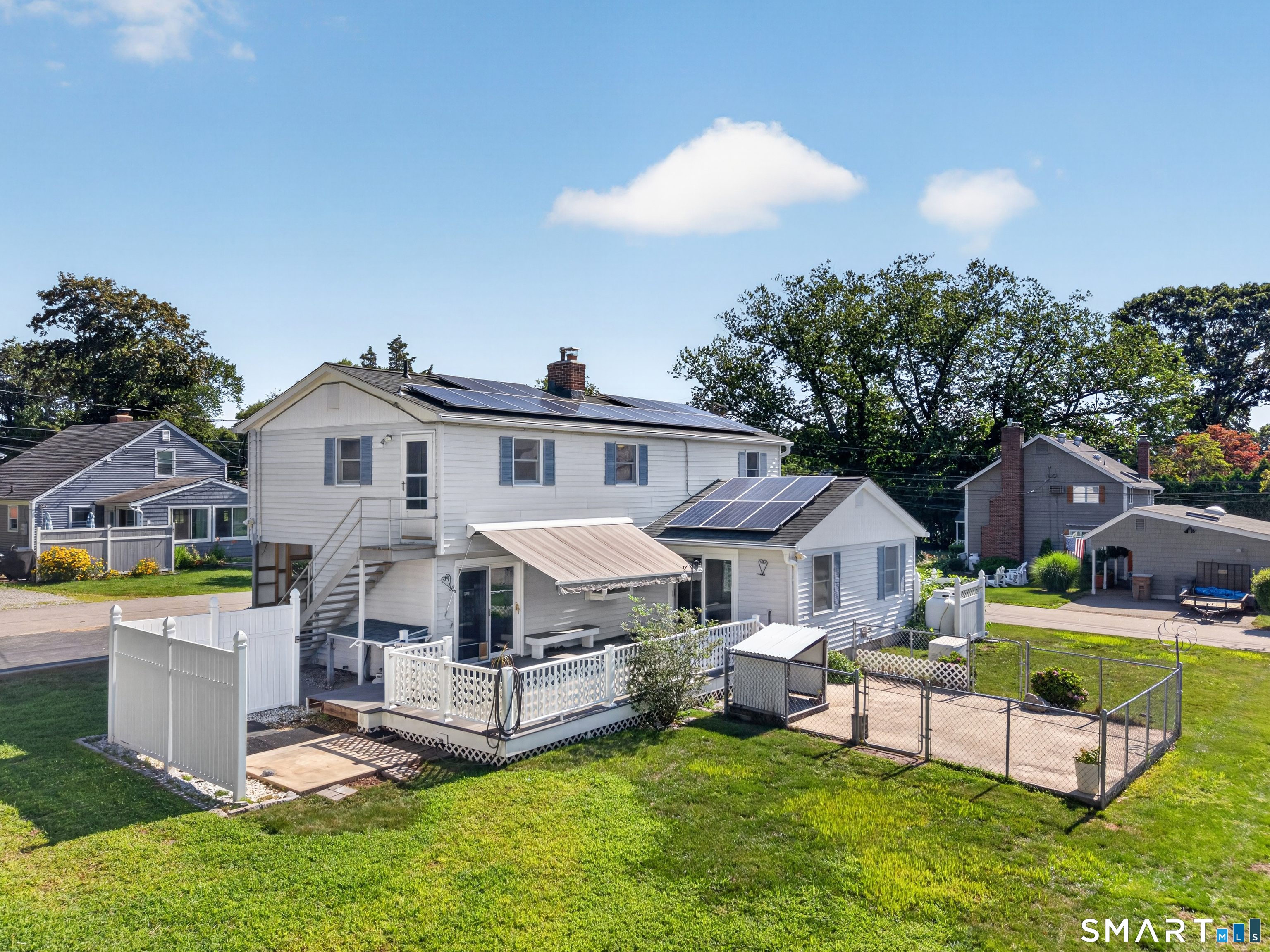9 West Road East Lyme CT 06357