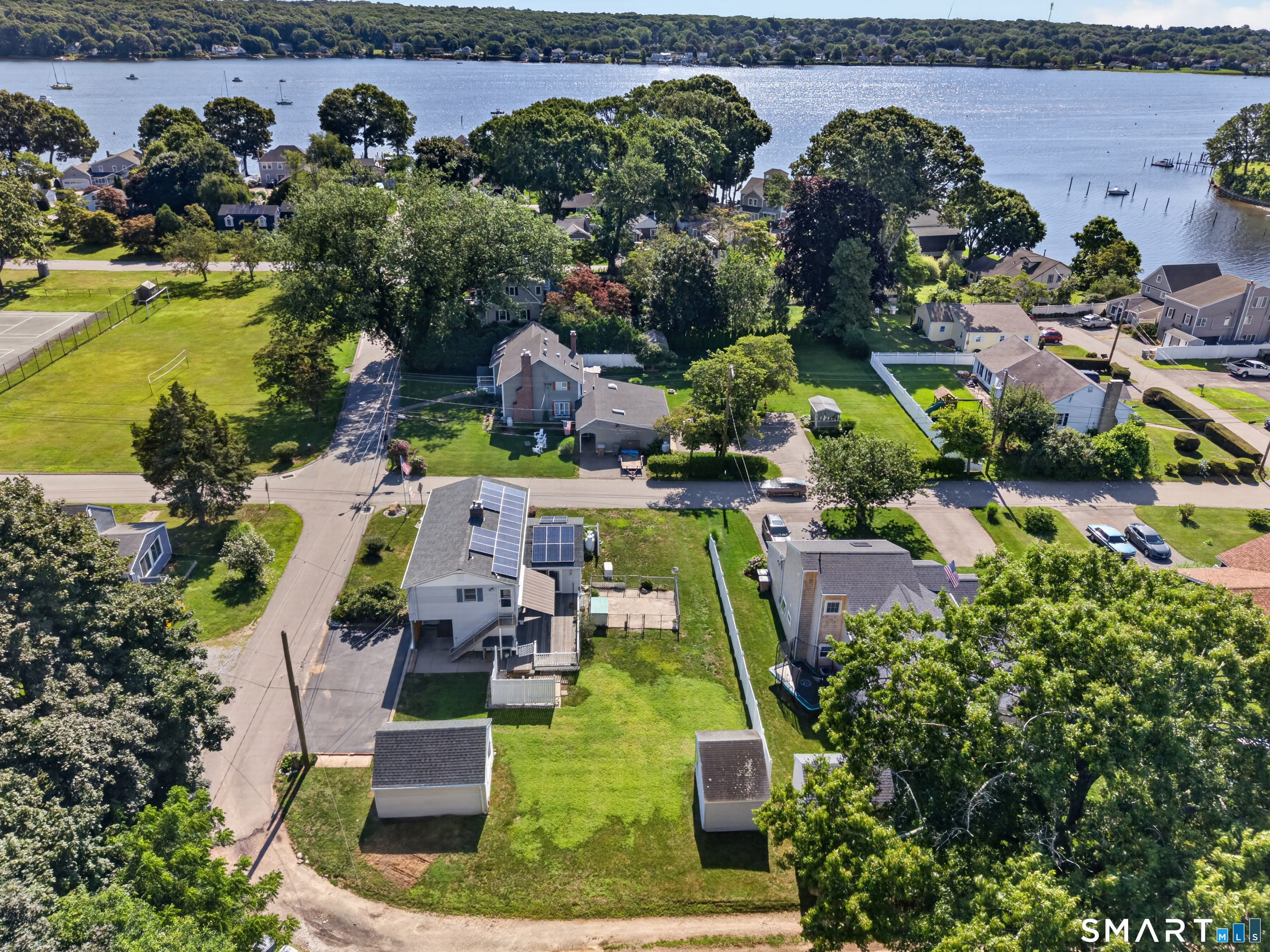 9 West Road East Lyme CT 06357