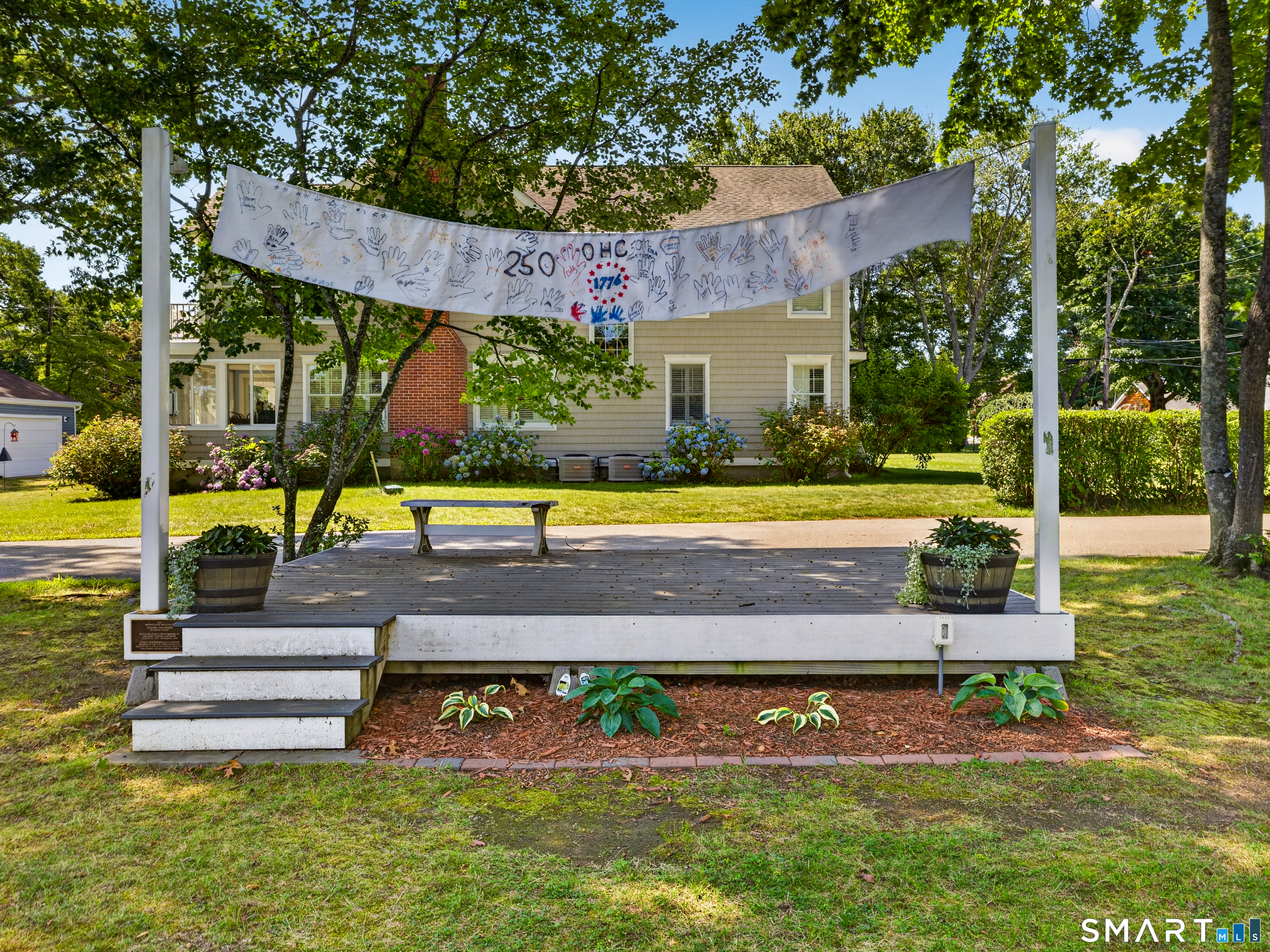9 West Road East Lyme CT 06357