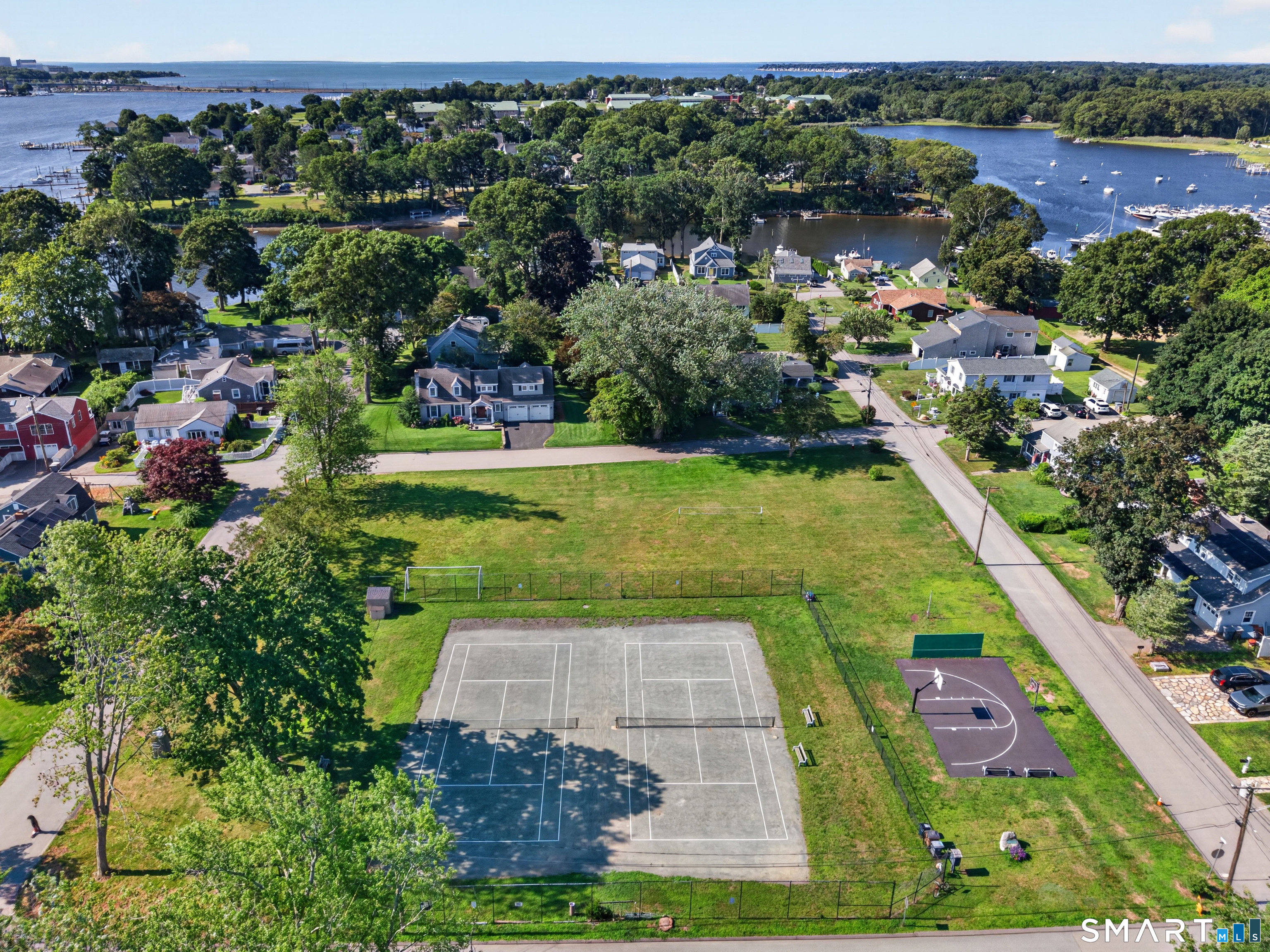 9 West Road East Lyme CT 06357