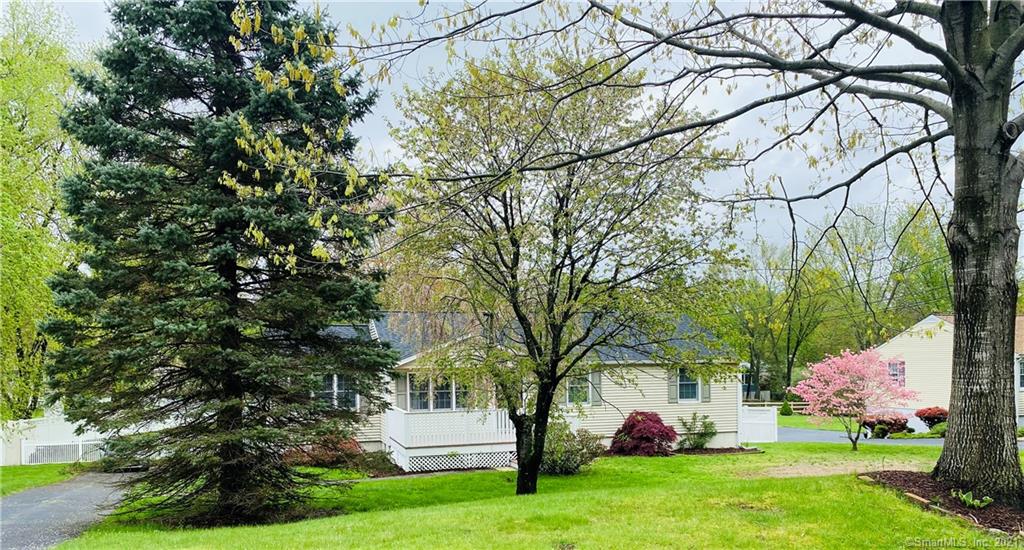 94 Farist Road Fairfield CT 06825