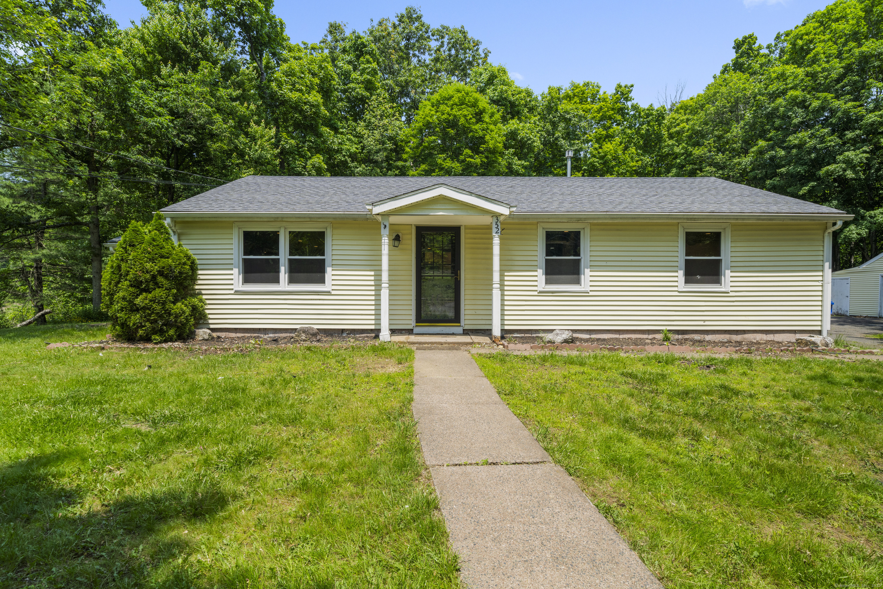 352 Richmond Road Coventry CT 06238