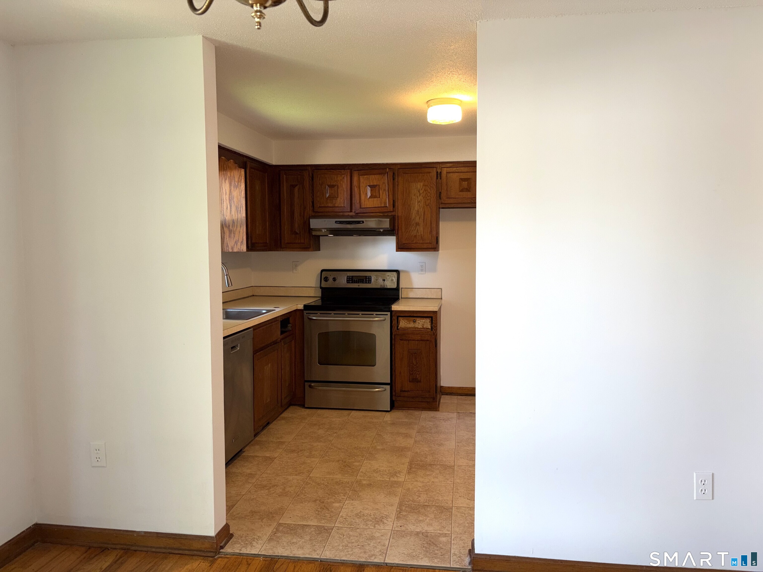 107 Tanglewood Drive Hamden CT 06518