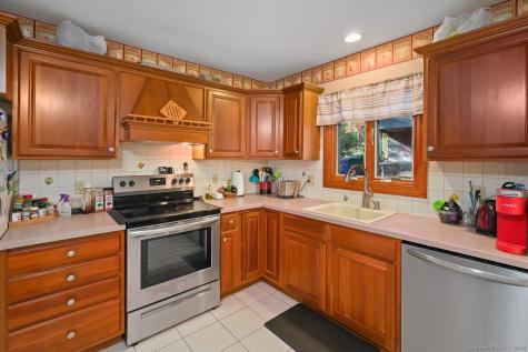 216 Elliot Drive Colchester CT 06415