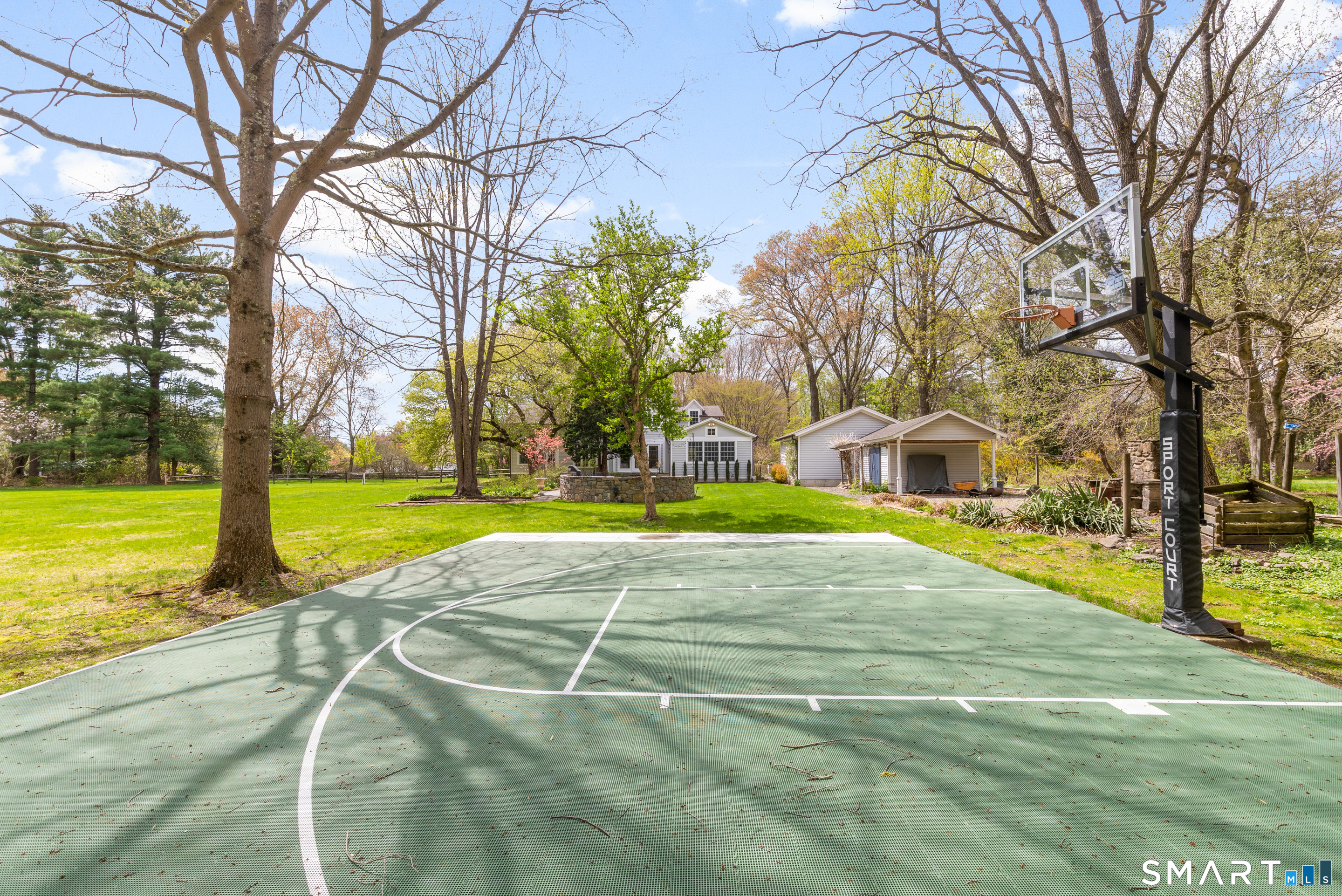 3810 Congress Street Fairfield CT 06824