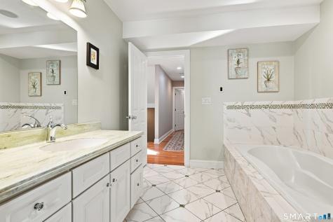 9 Beachside Avenue East Haven CT 06512
