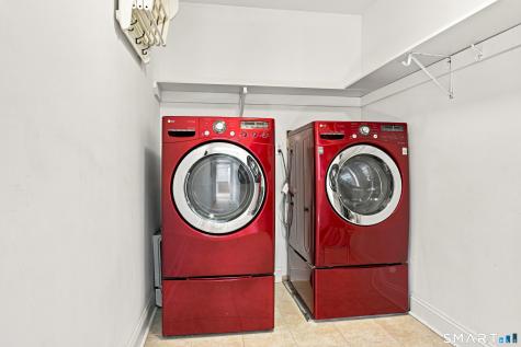 9 Beachside Avenue East Haven CT 06512