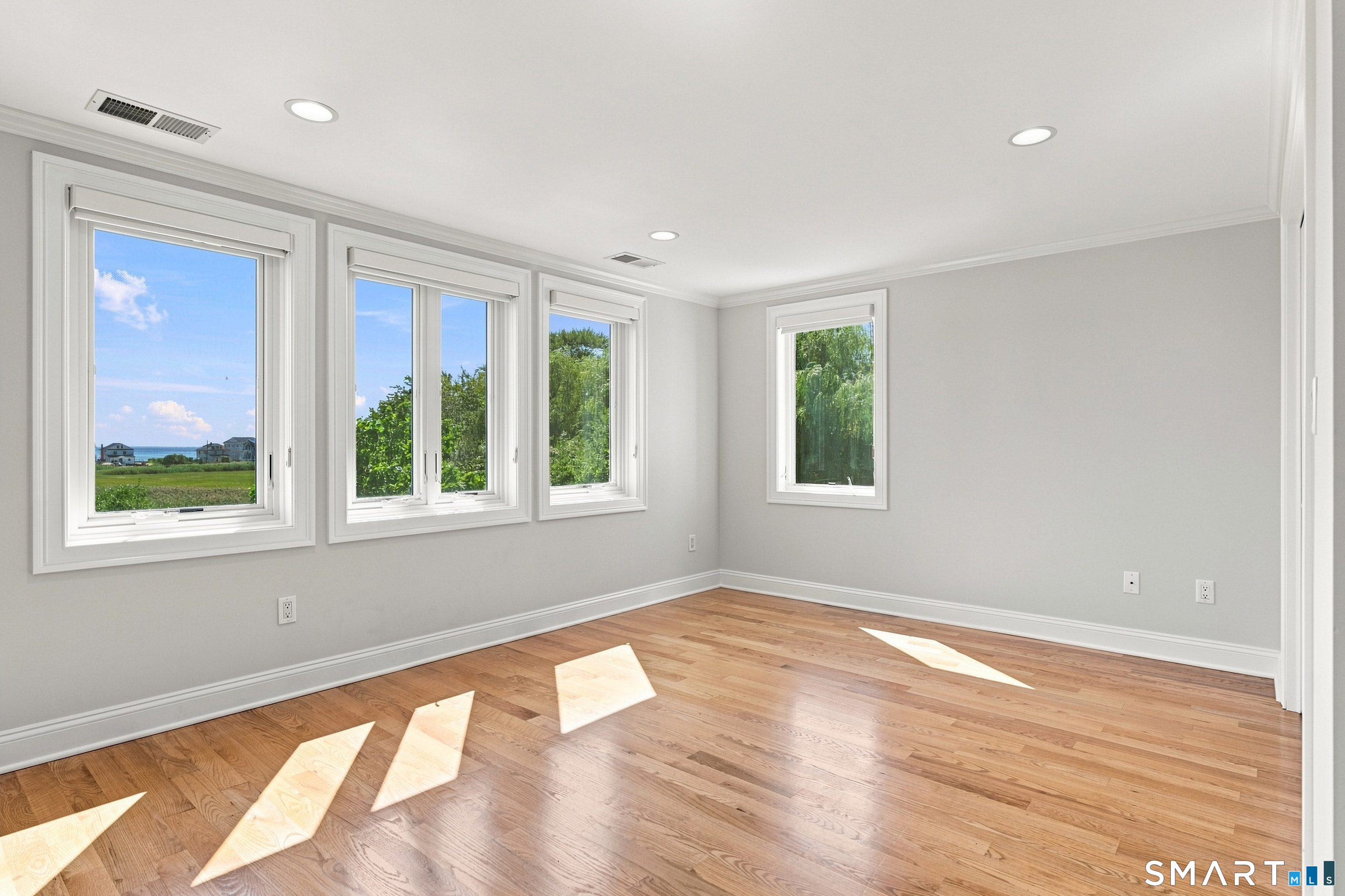 9 Beachside Avenue East Haven CT 06512