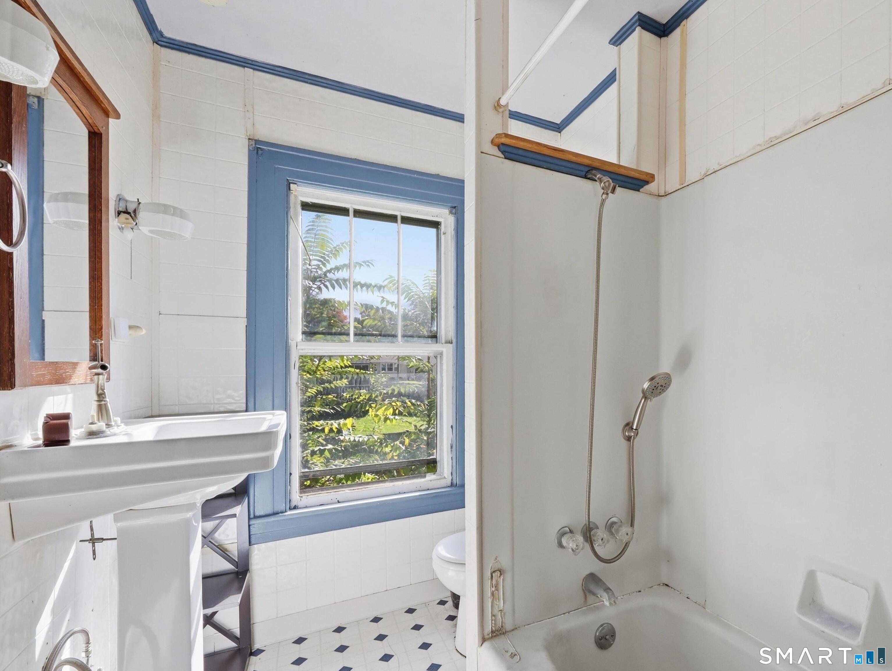 3 Woodward Avenue Enfield CT 06082