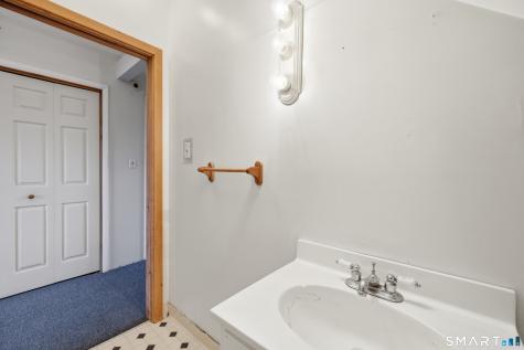 3 Woodward Avenue Enfield CT 06082