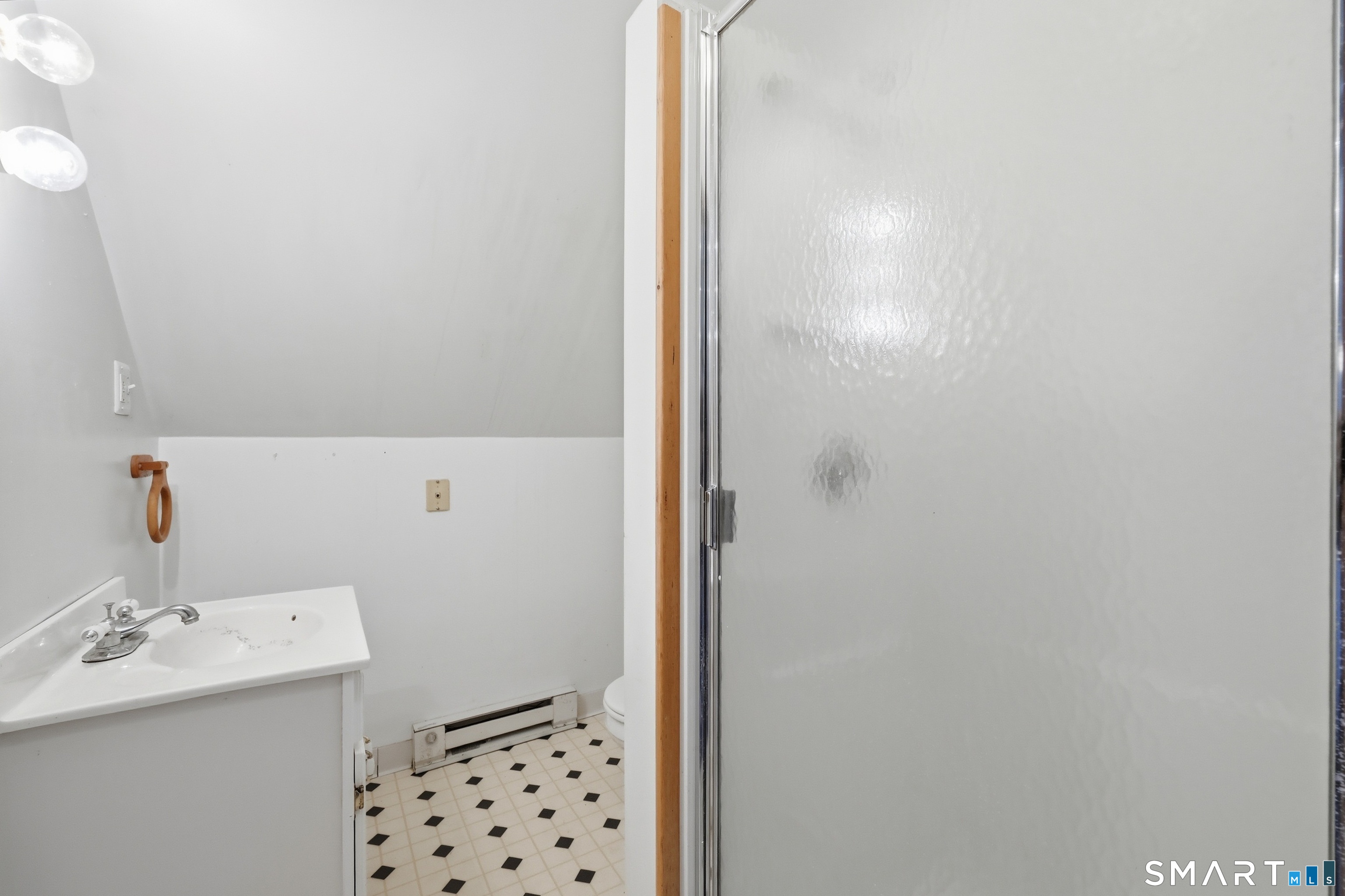 3 Woodward Avenue Enfield CT 06082
