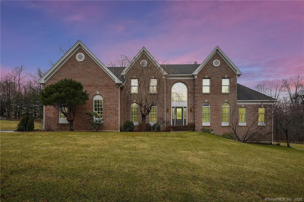 16 Chelsea Drive Danbury CT 06811