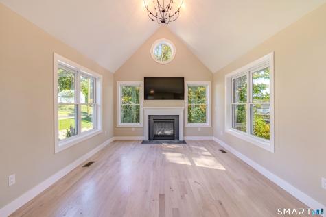 5 Elm Street Ellington CT 06029