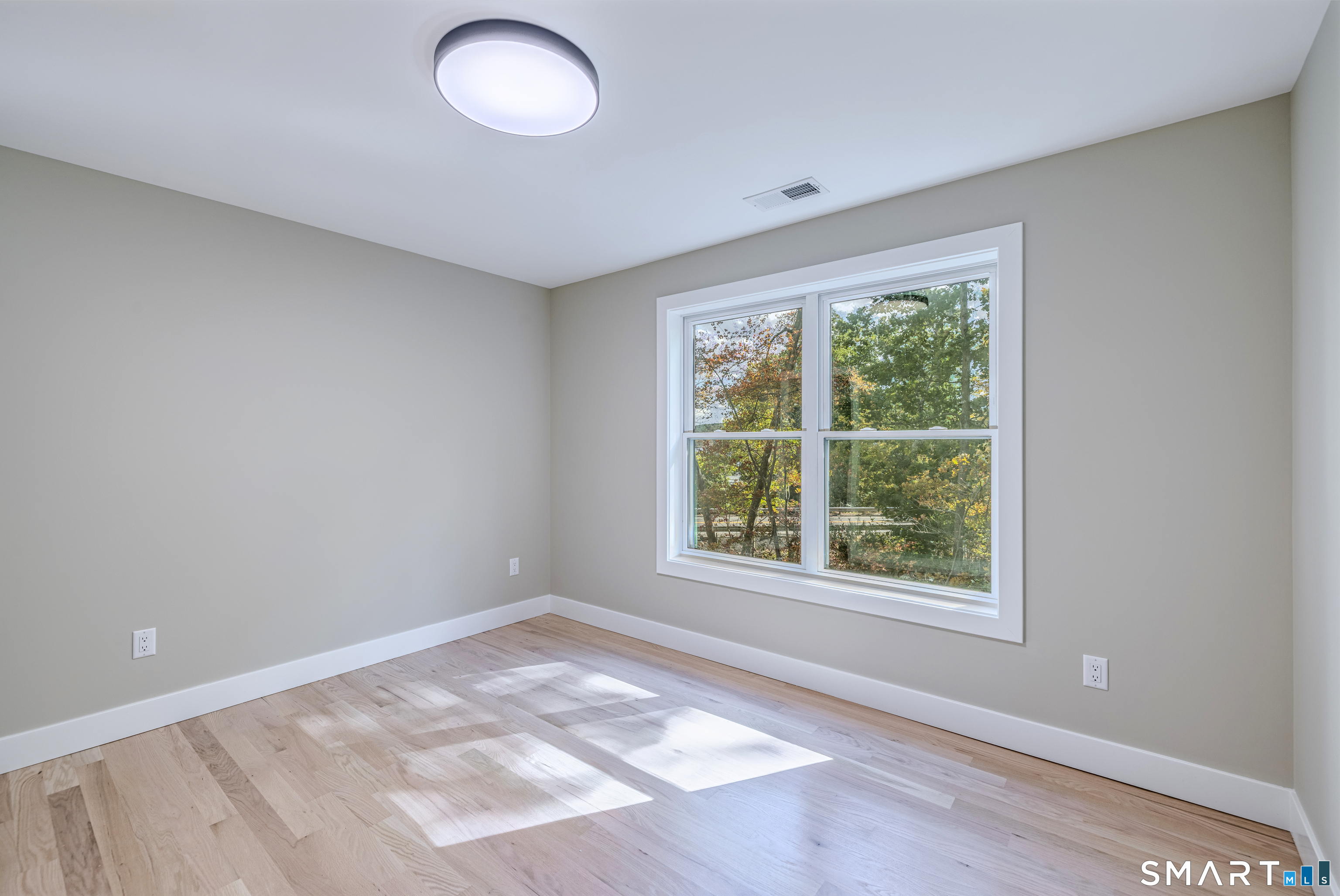 5 Elm Street Ellington CT 06029