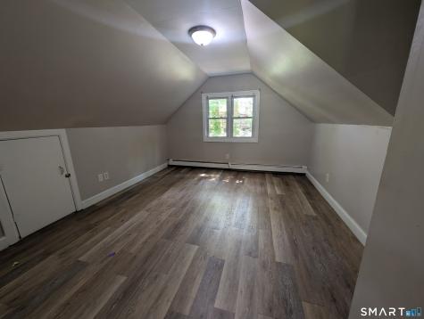 116 Rainbow Road Bridgeport CT 06606