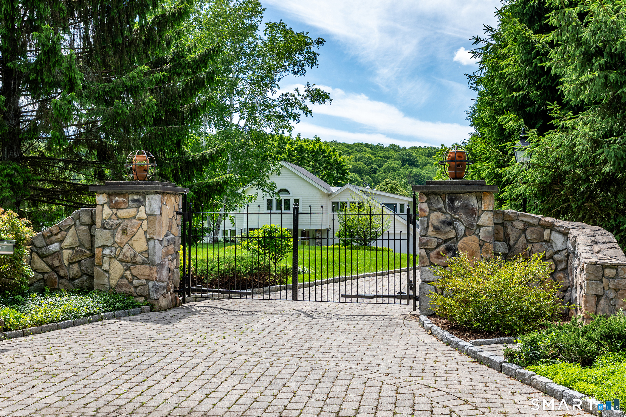 18 Arrow Point Road Warren CT 06777